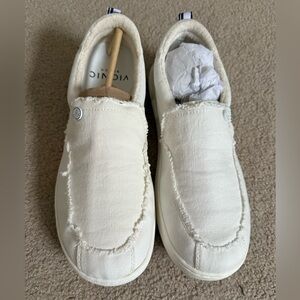 Vionic Seaview White Canvas Mens shoes